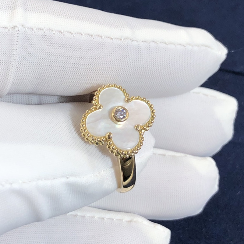 Van Cleef & Arpels Vintage Alhambra Ring Custom Made in 18K Yellow Gold,Mother-of-pearl with a Diamond